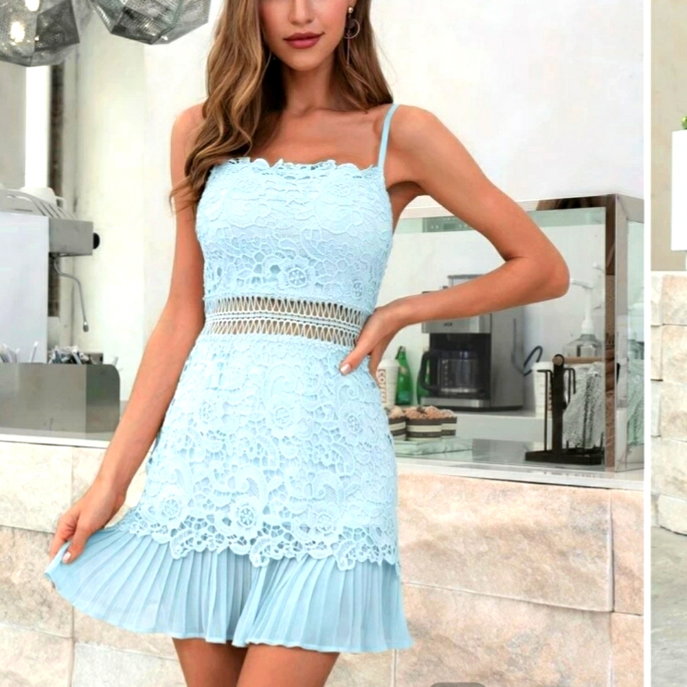 Beautiful lace baby blue dress